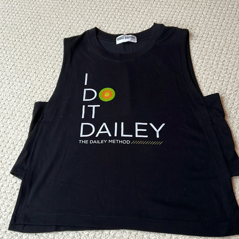 Dailey Method by Ruben Couture tank w/side openings size Small